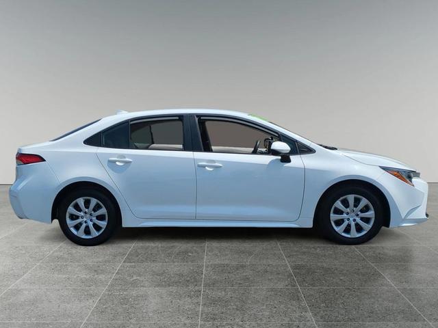 Photo of 2024 Ice Cap Toyota Corolla