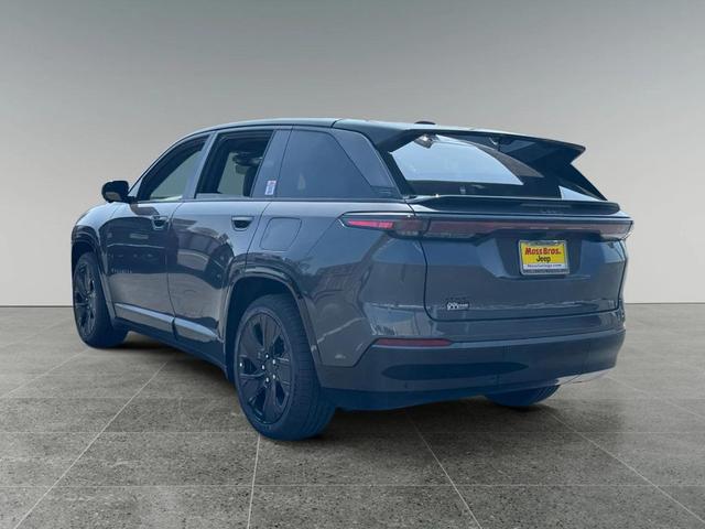 Photo of 2025 Baltic Gray Jeep Wagoneer S