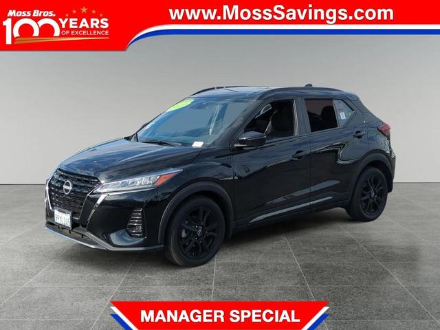 Photo of 2023 Super Black Nissan Kicks