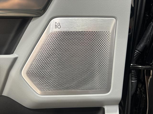 Photo of 2024 Agate Black Metallic Ford F-250