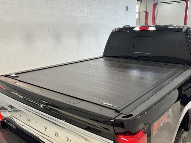Photo of 2024 Agate Black Metallic Ford F-250