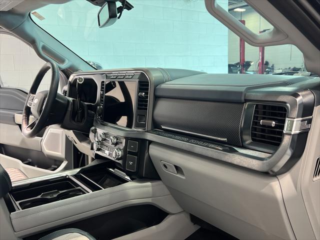 Photo of 2024 Agate Black Metallic Ford F-250