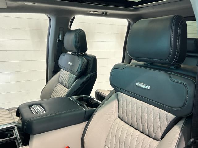 Photo of 2024 Agate Black Metallic Ford F-250