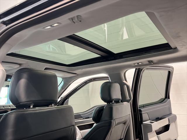 Photo of 2024 Agate Black Metallic Ford F-250