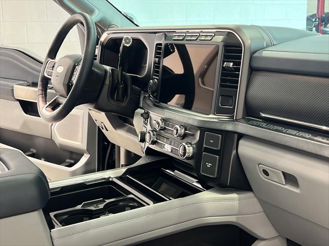 Photo of 2024 Agate Black Metallic Ford F-250