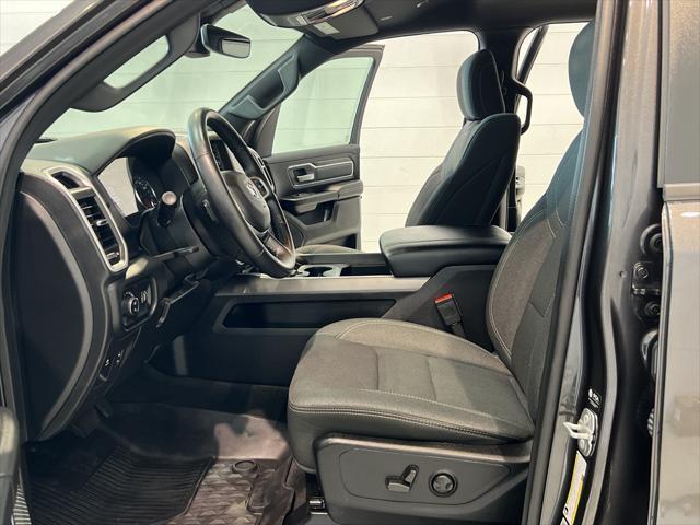Photo of 2022 Granite Crystal Metallic Clearcoat RAM 1500