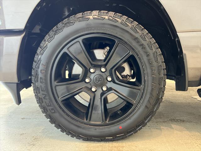 Photo of 2022 Granite Crystal Metallic Clearcoat RAM 1500