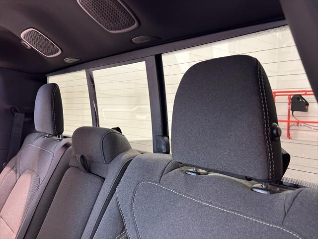 Photo of 2022 Granite Crystal Metallic Clearcoat RAM 1500