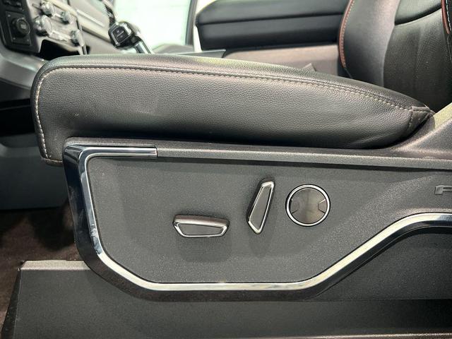 Photo of 2023 Agate Black Metallic Ford F-150