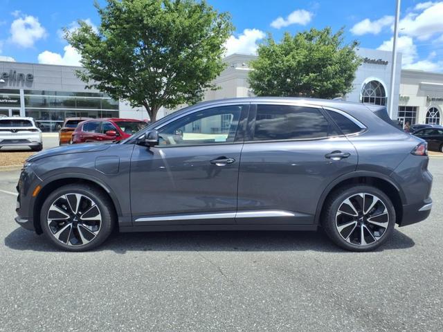 Photo of 2025 Neptune Grey Metallic VinFast VF 8