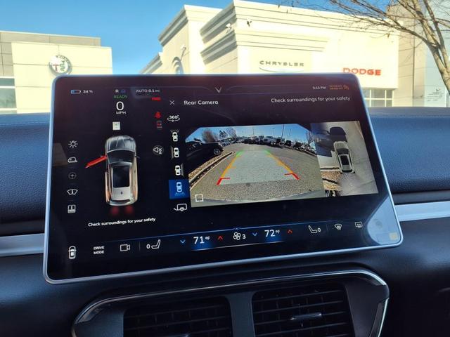 Photo of 2025 Neptune Grey Metallic VinFast VF 8