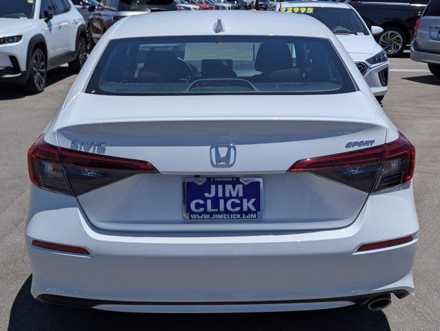 Photo of 2022 white Honda Civic