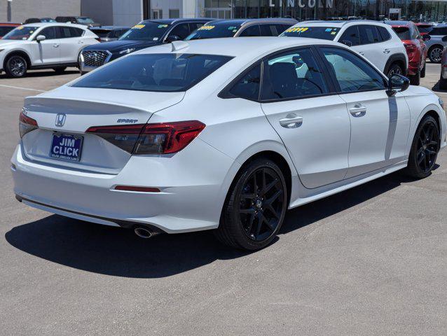 Photo of 2022 white Honda Civic