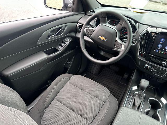 Photo of 2023 Sterling Gray Metallic Chevrolet Traverse