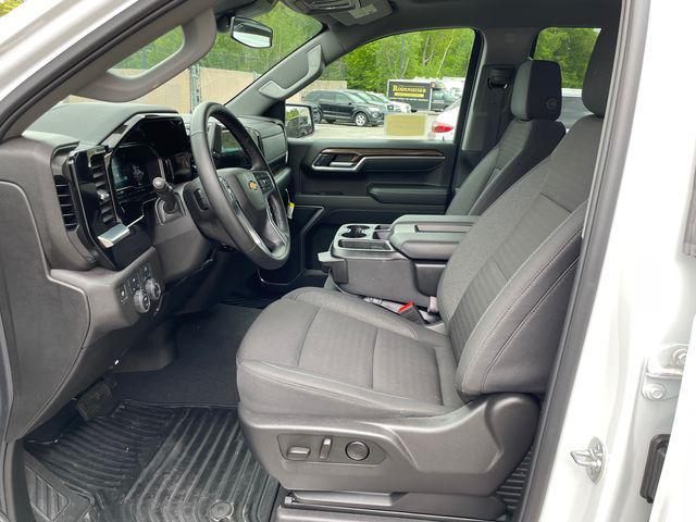 Photo of 2025 Summit White Chevrolet Silverado 1500