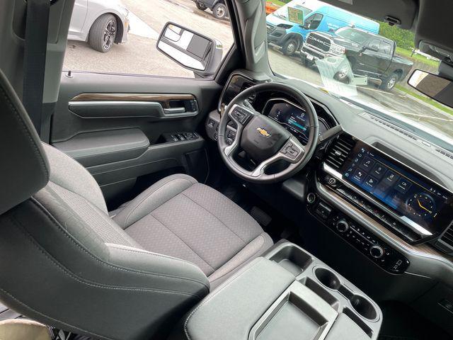 Photo of 2025 Summit White Chevrolet Silverado 1500