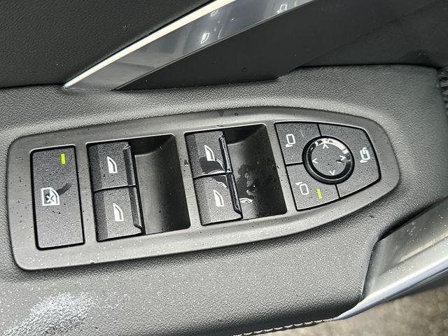 Photo of 2024 Black Sapphire Metallic BMW X1