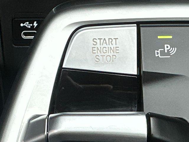Photo of 2024 Black Sapphire Metallic BMW X1