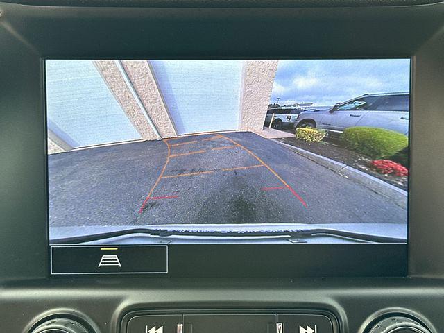 Photo of 2023 Summit White GMC Terrain