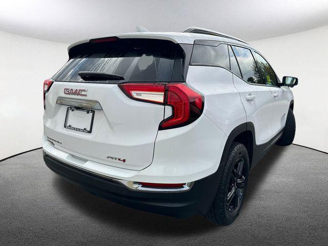 Photo of 2023 Summit White GMC Terrain
