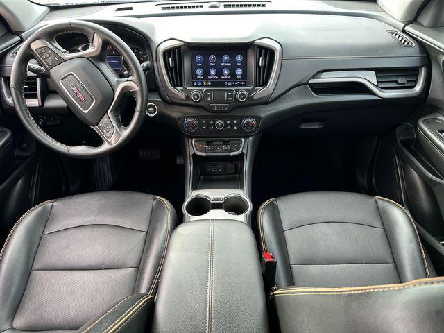 Photo of 2023 Summit White GMC Terrain