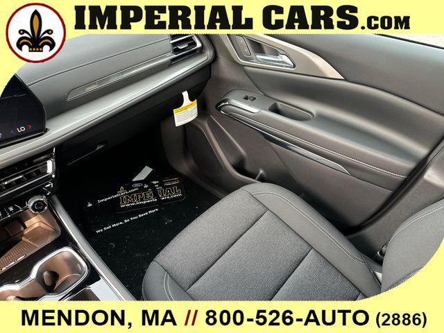 Photo of 2026 Mosaic Black Metallic Chevrolet Traverse