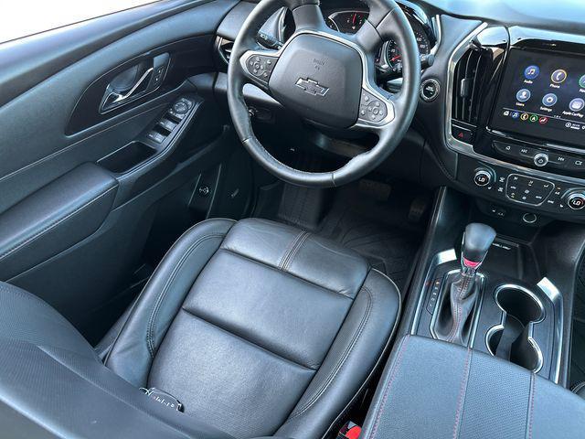 Photo of 2023 Sterling Gray Metallic Chevrolet Traverse
