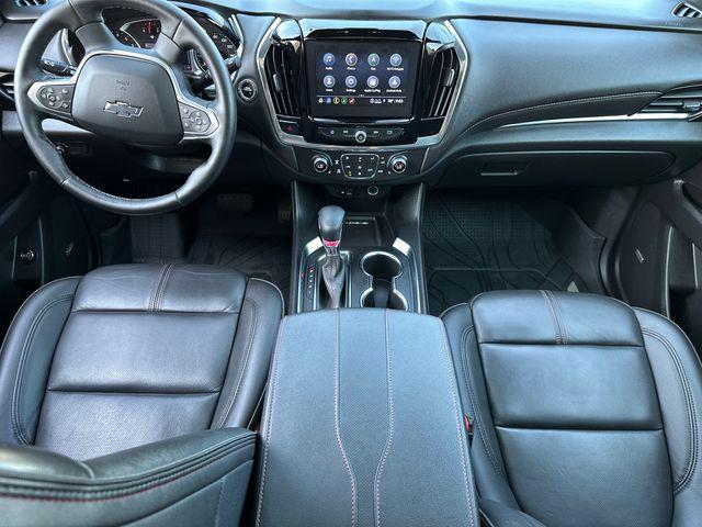Photo of 2023 Sterling Gray Metallic Chevrolet Traverse