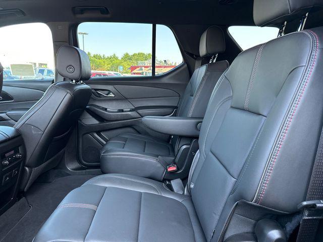 Photo of 2023 Sterling Gray Metallic Chevrolet Traverse