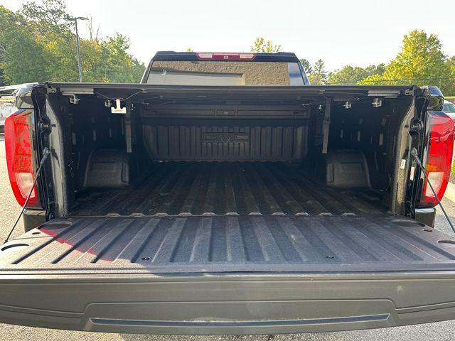 Photo of 2023 Onyx Black GMC Sierra 1500