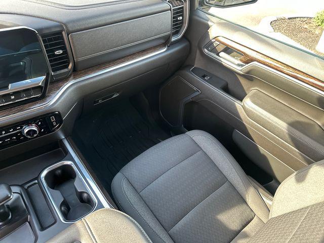 Photo of 2023 Onyx Black GMC Sierra 1500