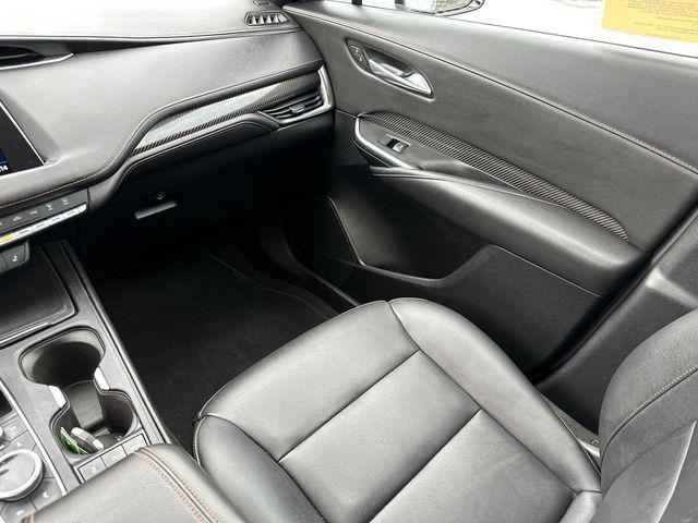Photo of 2023 Crystal White Tricoat Cadillac XT4