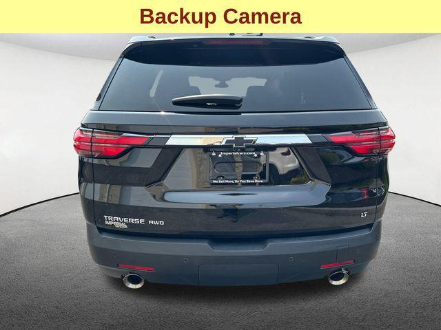 Photo of 2022 Mosaic Black Metallic Chevrolet Traverse