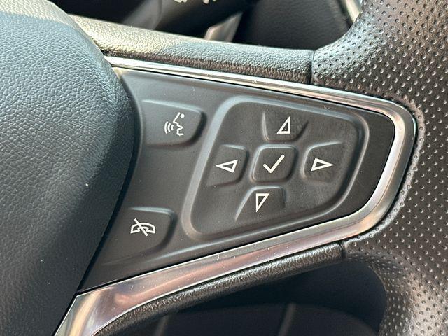 Photo of 2023 Summit White Chevrolet Equinox