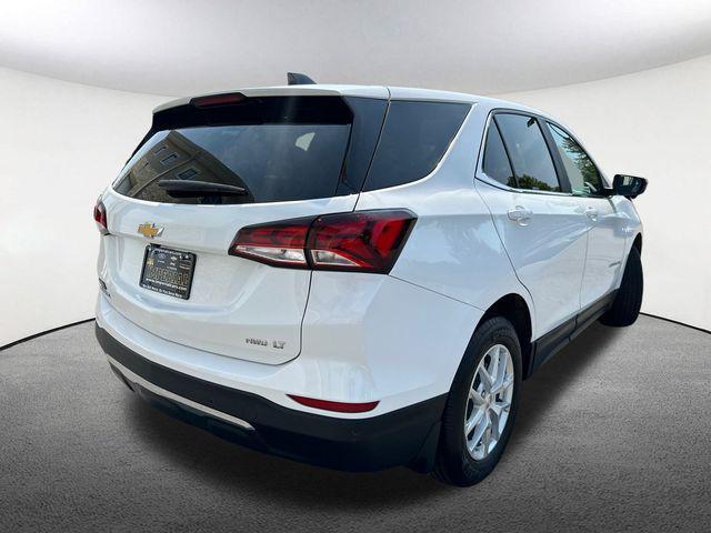 Photo of 2023 Summit White Chevrolet Equinox