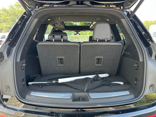 Photo of 2023 Stellar Black Metallic Cadillac XT6
