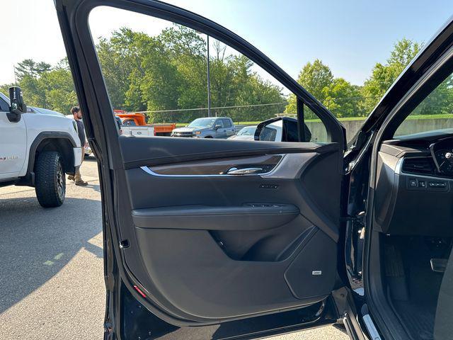 Photo of 2023 Stellar Black Metallic Cadillac XT6