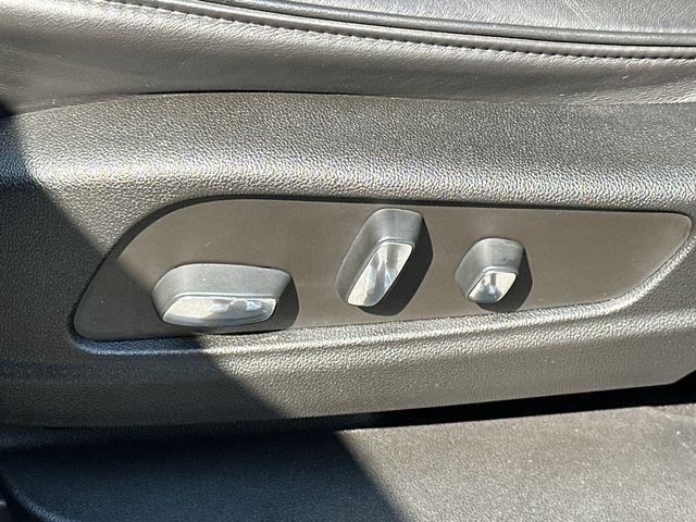 Photo of 2023 Stellar Black Metallic Cadillac XT6