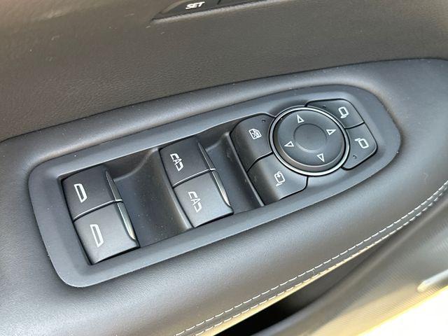 Photo of 2023 Stellar Black Metallic Cadillac XT6