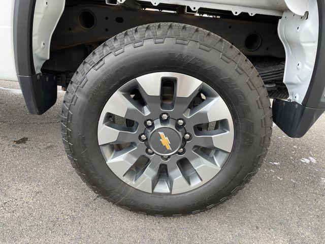 Photo of 2024 Summit White Chevrolet Silverado 2500