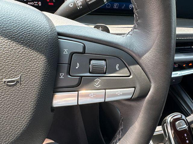 Photo of 2024 Argent Silver Metallic Cadillac XT4