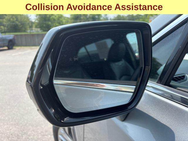 Photo of 2024 Argent Silver Metallic Cadillac XT4