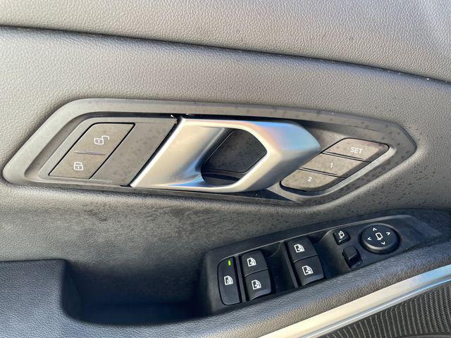 Photo of 2025 Skyscraper Grey Metallic BMW 330