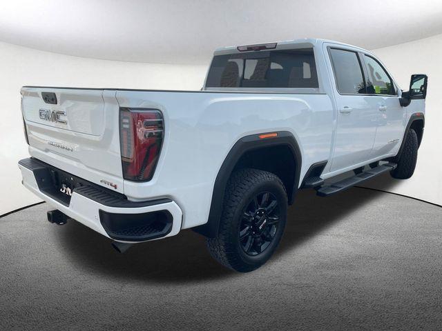 Photo of 2025 Summit White GMC Sierra 2500