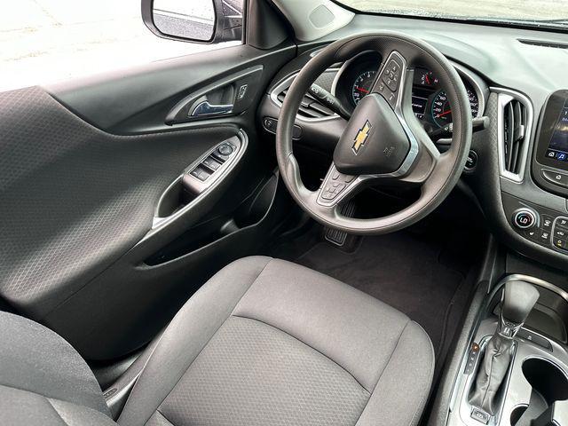 Photo of 2022 Northsky Blue Metallic Chevrolet Malibu