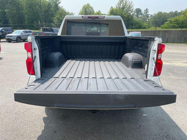 Photo of 2022 Pearl Chevrolet Silverado 1500