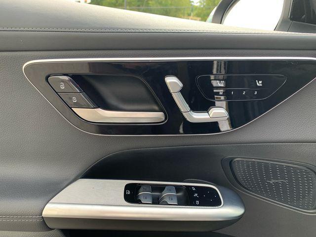 Photo of 2025 Black Mercedes-Benz GLC 300