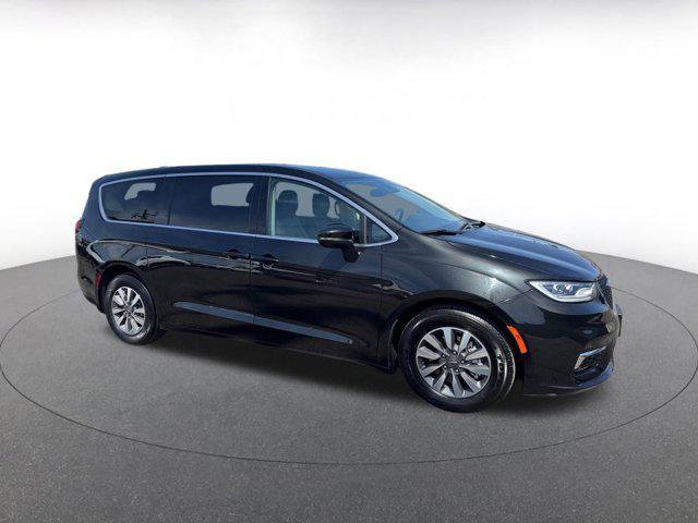 2023 Chrysler Pacifica Hybrid
