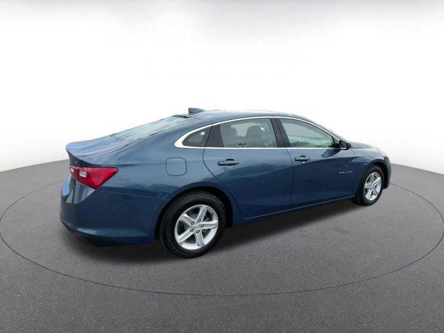 Photo of 2024 Lakeshore Blue Metallic Chevrolet Malibu