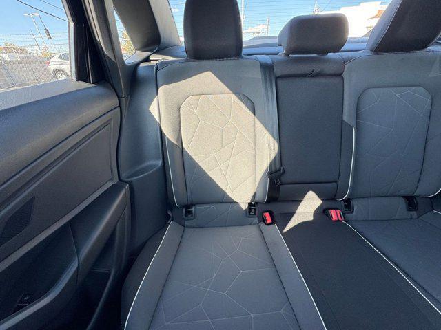 Photo of 2025 Deep Black Pearl Volkswagen Jetta